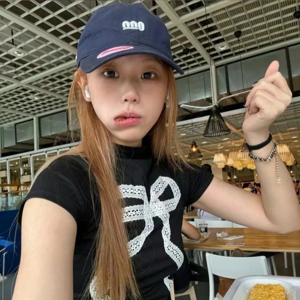 时尚台前幕后的故事 在线观看封面